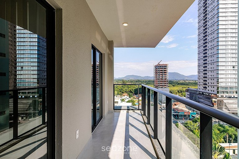 Studio em Cond. c/ Piscina e Vista Cid. FFS0801