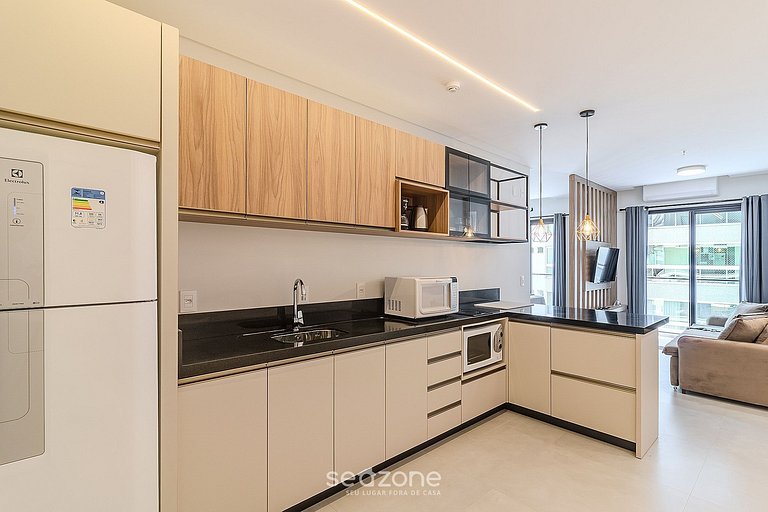 Studio em Cond. c/ Piscina e Vista Cid. FFS0801