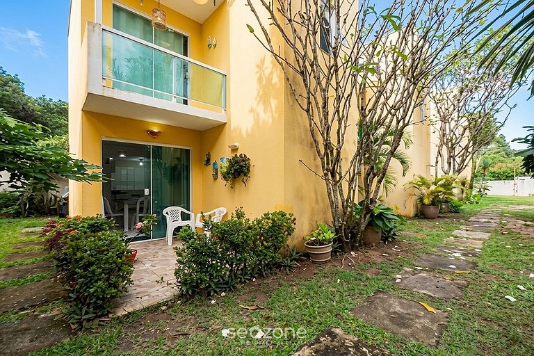 Apto. c/ Balcón y Piscina en Condo. MNA0004