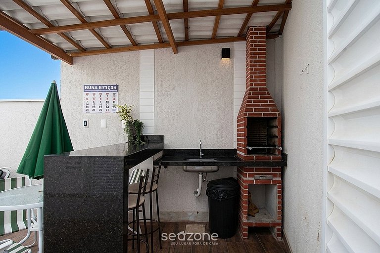 Casa em Cond. c/ Piscina e Churrasq. FAE0003
