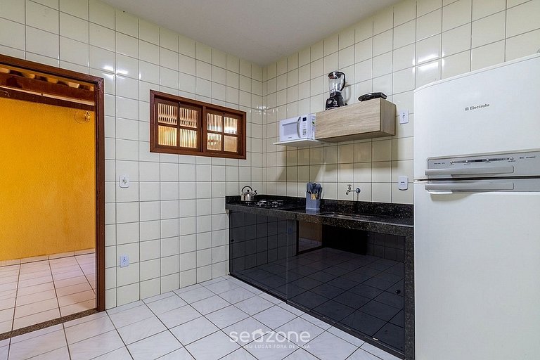 Casa em Cond. c/ Piscina e Churrasq. PFO0001