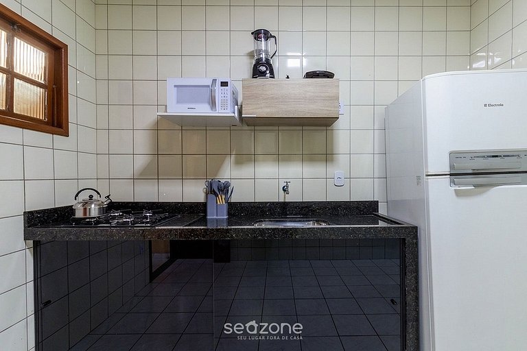 Casa em Cond. c/ Piscina e Churrasq. PFO0001