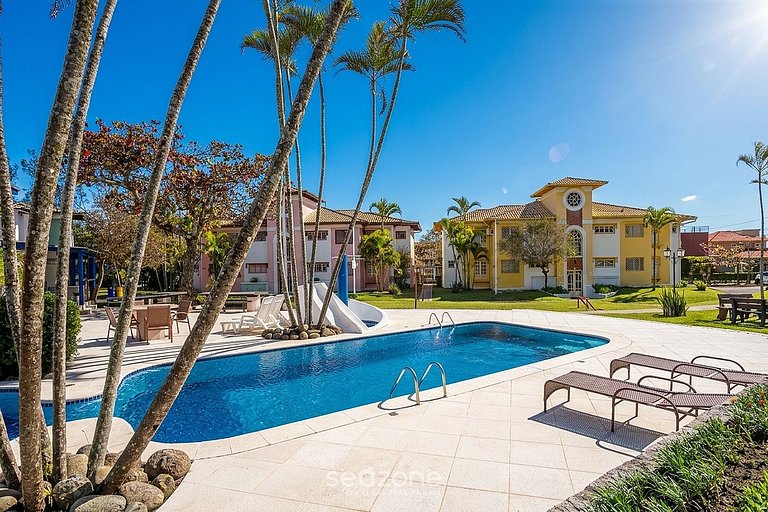 Apto. en PB en Condo. c/ Piscina ISP0101