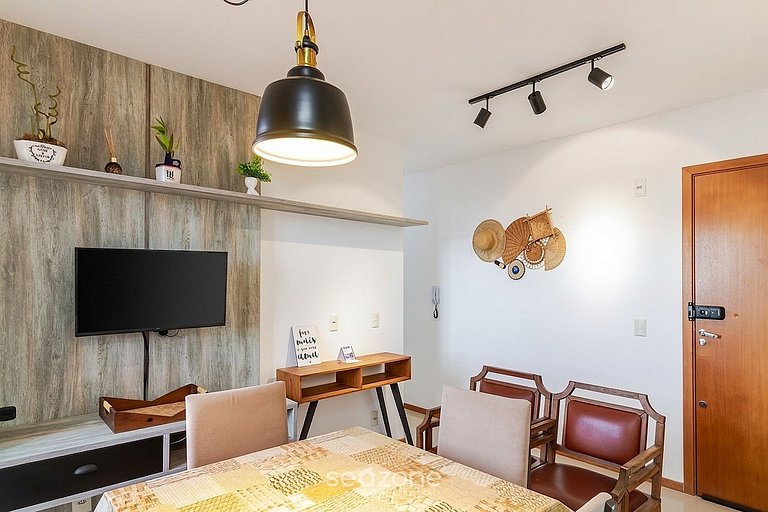 Apto. em Cond. c/ Piscina e Vista Mar RLT0805