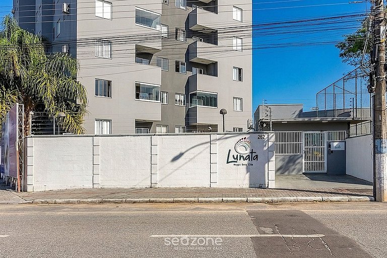 Apto. em Cond. c/ Piscina e Vista Mar RLT0805