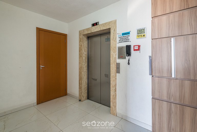 Apto. em Cond. c/ Piscina e Vista Mar RLT0805
