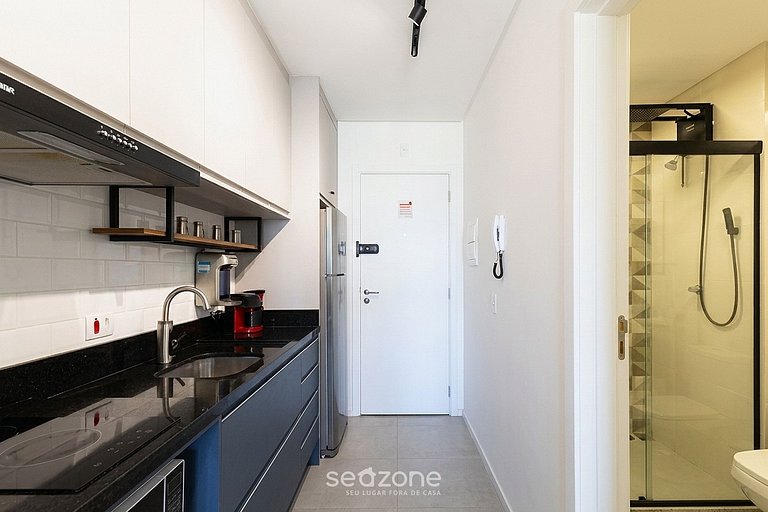 Studio em Cond. c/ Piscina e Vista Cid. TRM1504