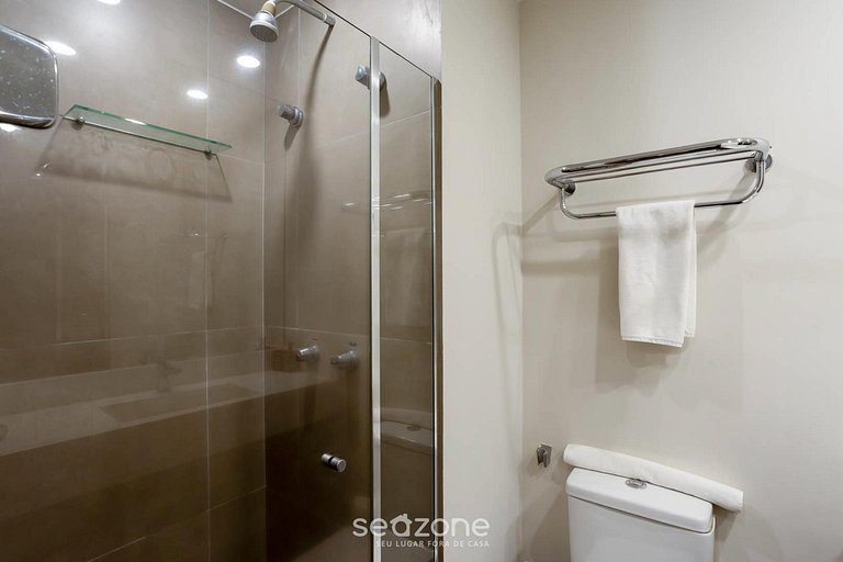 Studio c/ Varanda em Cond. c/ Piscina CLT0303