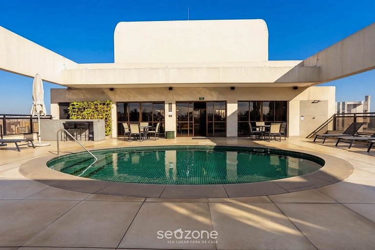 Studio c/ Varanda em Cond. c/ Piscina CLT0303