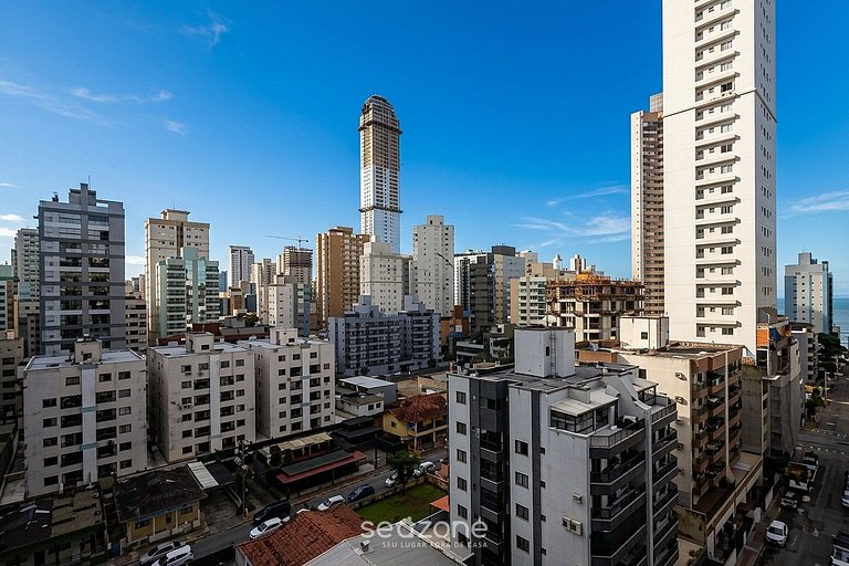 Apto. c/ Varanda e churrasq. a 390m Praia PEI0601