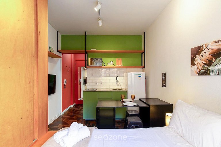 Studio em Cond. c/ Vista Cid. e Bem loc. SAU0316