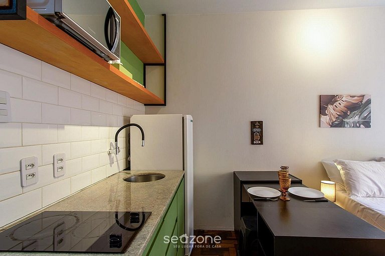 Studio em Cond. c/ Vista Cid. e Bem loc. SAU0316