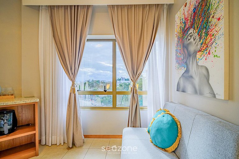 Studio em Cond. c/ Piscina e Terraço CUR0807