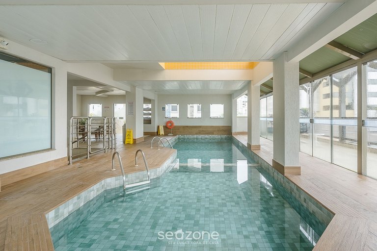 Studio em Cond. c/ Piscina e Terraço CUR0807