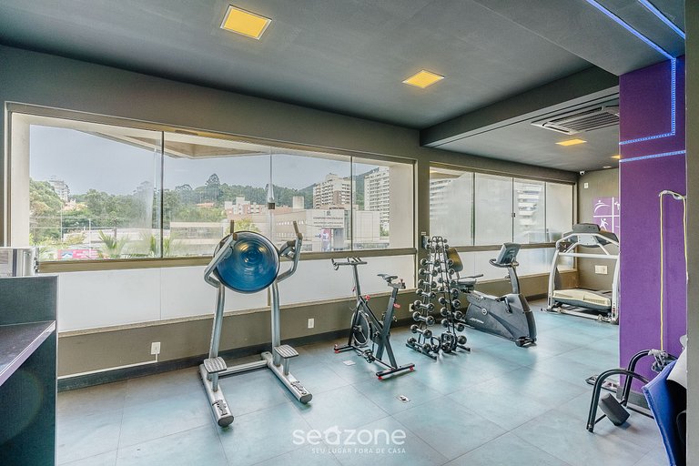 Studio em Cond. c/ Piscina e Terraço CUR0807