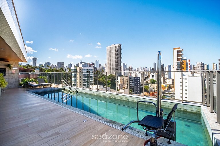 Studio em Cond. c/ Piscina e Vista Cid. OCB0501