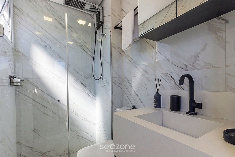 Studio c/ Varanda em Cond. c/ Piscina BVA1502