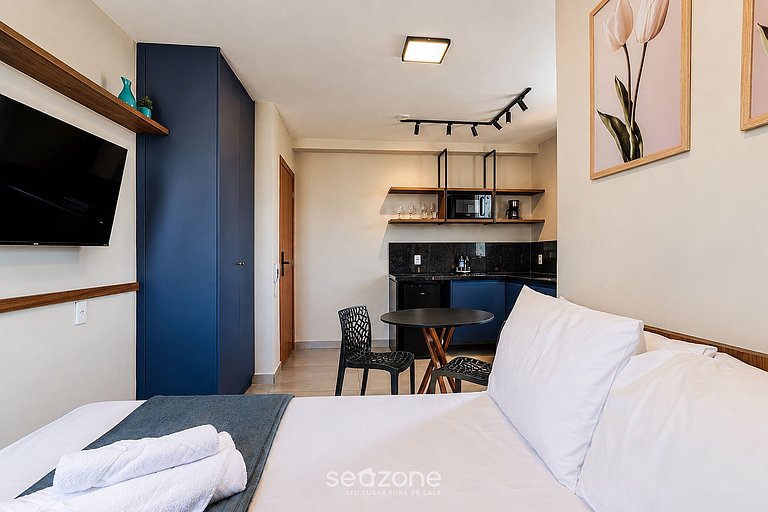 Studio em Cond. c/ Vista Cid. em BH RRL0504