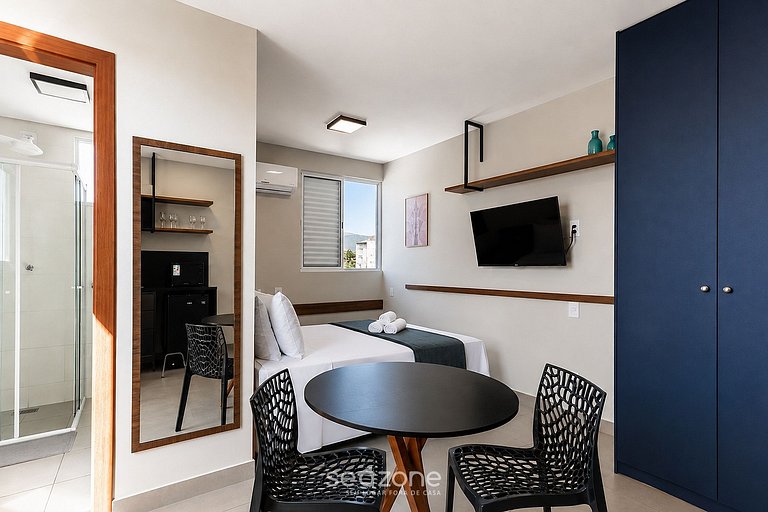 Studio em Cond. c/ Vista Cid. em BH RRL0504