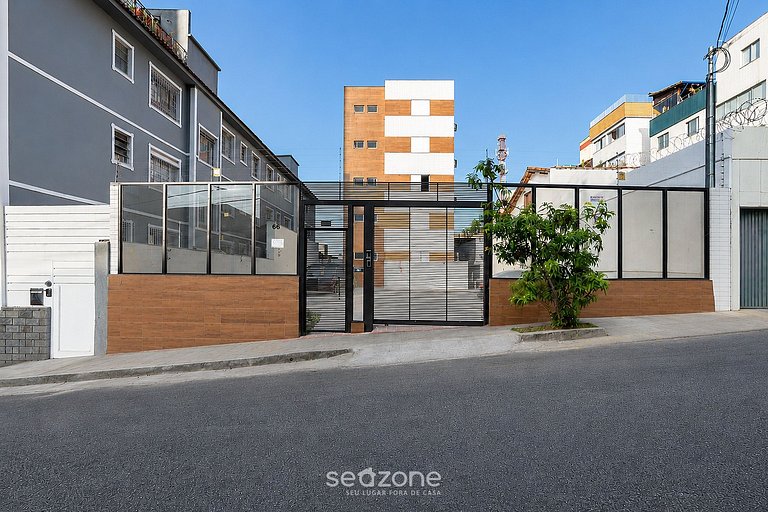 Apto. en Condo. c/ Vista Ciudad en BH RRL0504