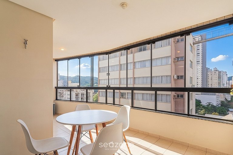 Apartamento con balcón y vista al mar a 50 metros de la play