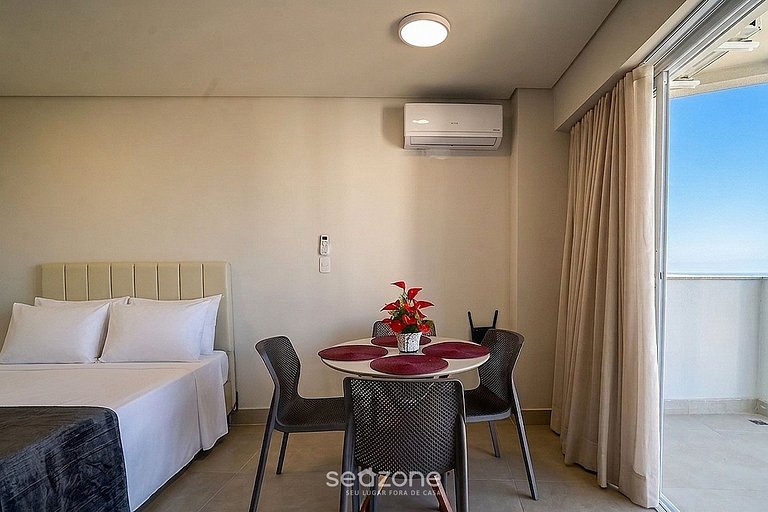 Studio em Cond. c/ Piscina e Vista Cid. MSU1102