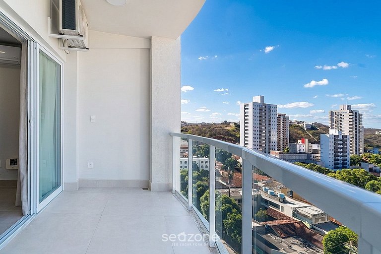 Studio em Cond. c/ Piscina e Vista Cid. MSU0902