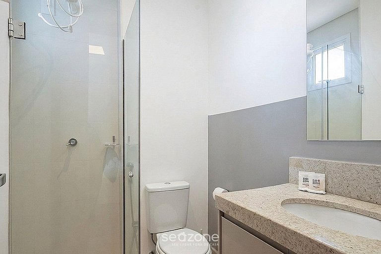 Apto en Cond. c/ Piscina en el Centro GRLB1505