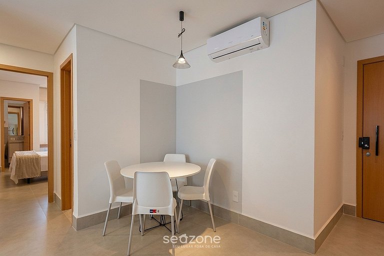 Apto em Cond. c/ piscina no Centro GRLB1803