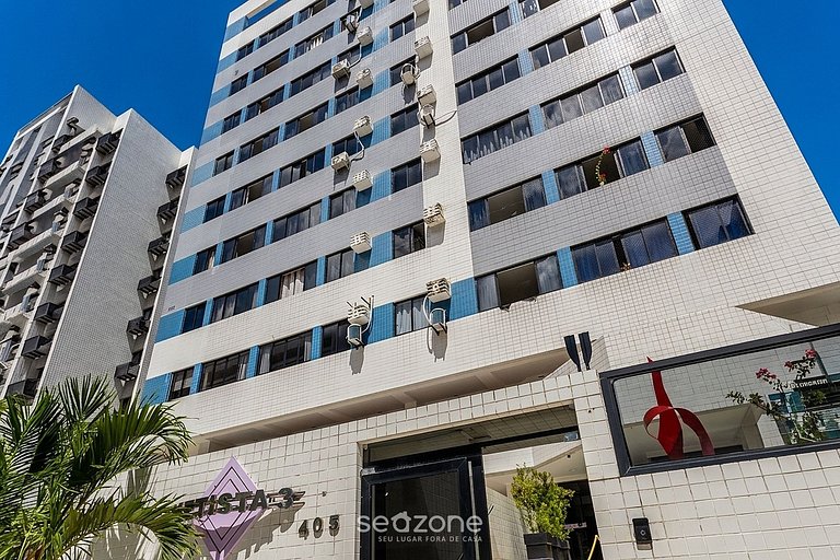 Apto. em Cond. c/ Piscina e Vista Cid. AMS0208