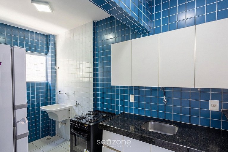 Apto. em Cond. c/ Piscina e Vista Cid. AMS0208