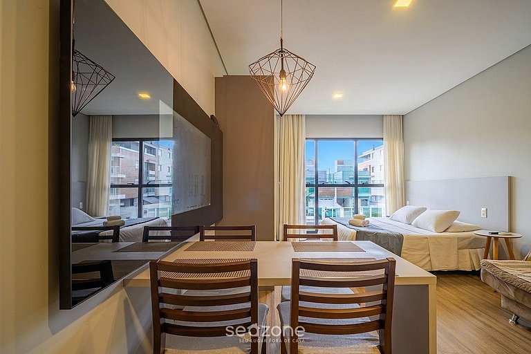 Studio em Cond. c/ Piscina e Vista Cid. STI0104