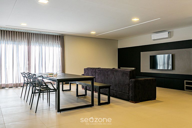 Studio em Cond. c/ Piscina e Vista Cid. STI0104