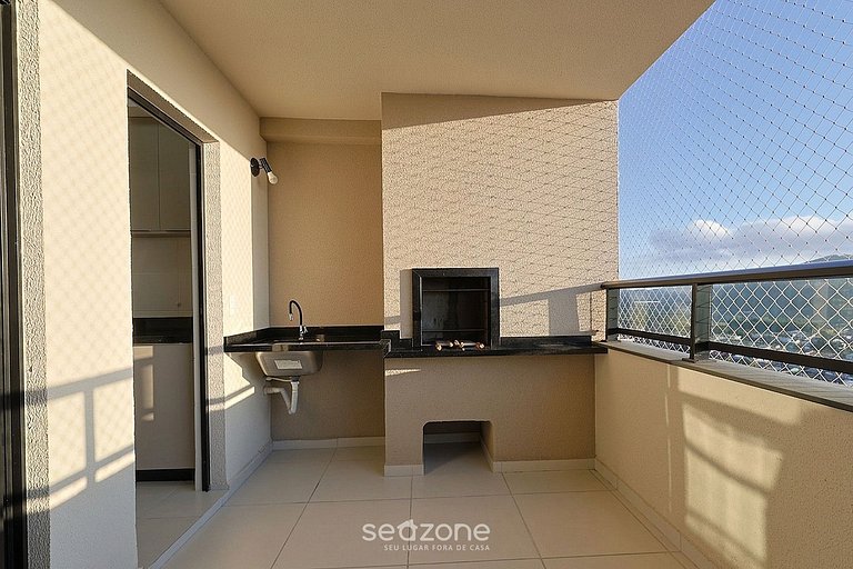 Apto. Moderno em Cond. c/ Piscina SKL1505
