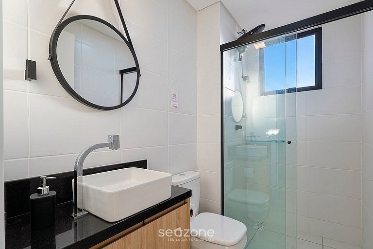Apto. Moderno em Cond. c/ Piscina SKL1505