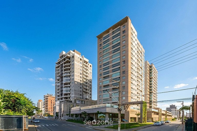 Apto. em Cond. c/ Piscina e Vista Mar VHB2206