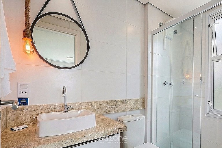 Apto. em Cond. c/ Piscina e Vista Mar VHB2206
