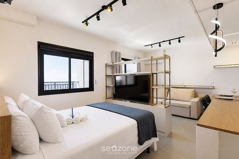 Studio em Cond. c/ Piscina e Vista Cid. SRU3308