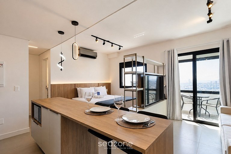 Studio em Cond. c/ Piscina e Vista Cid. SRU3308