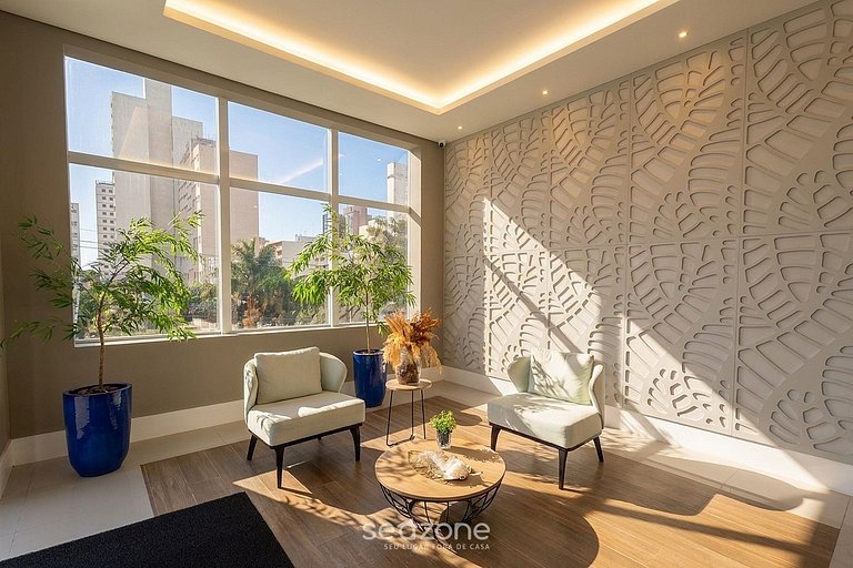 Studio em Cond. c/ Piscina e Vista Cid. SRU3308