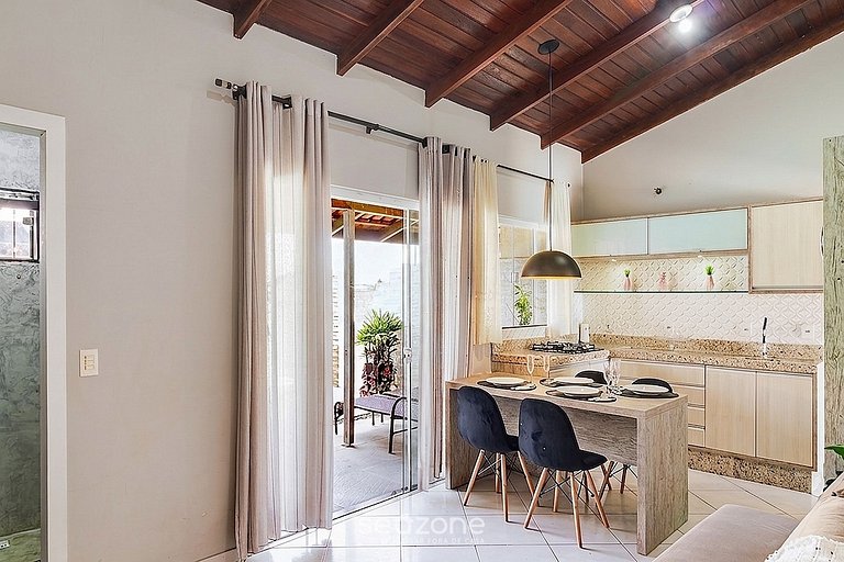 Casa c/ Piscina Priv. e churrasq. EIL0034
