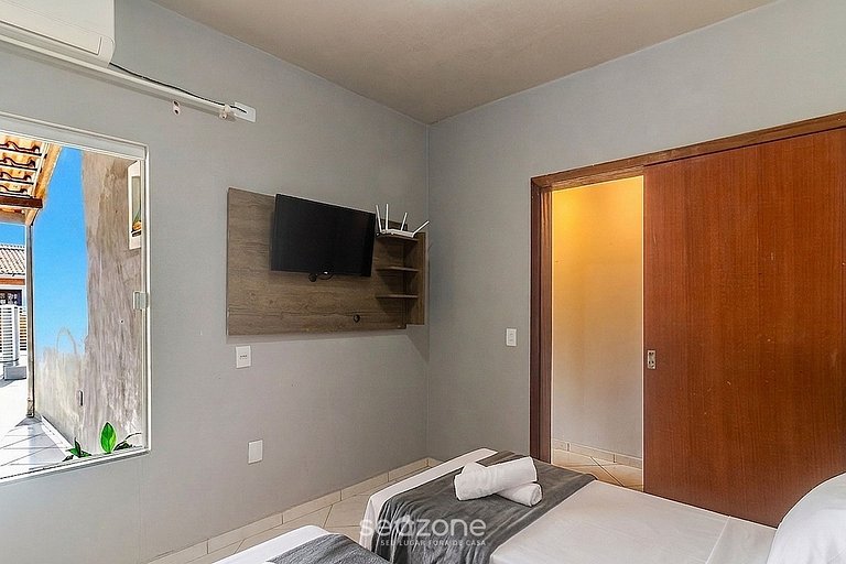 Casa c/ Piscina Priv. e churrasq. EIL0034
