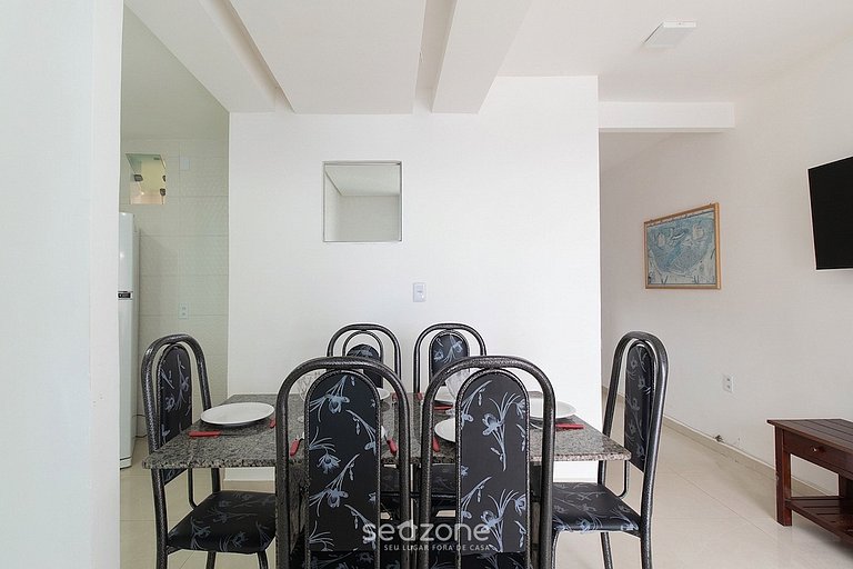 Apto. en Condo. c/ Piscina y Balcón PAX0001