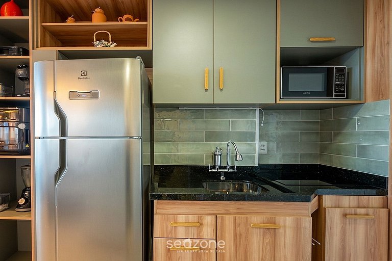 Studio em Cond. c/ Piscina e Vista Mar EDF0907