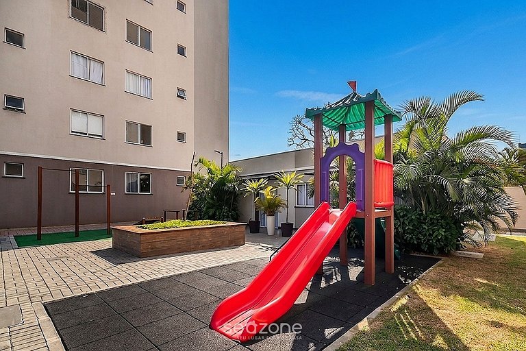 Apto. em Cond. c/ Piscina e Vista Mar CSI1401