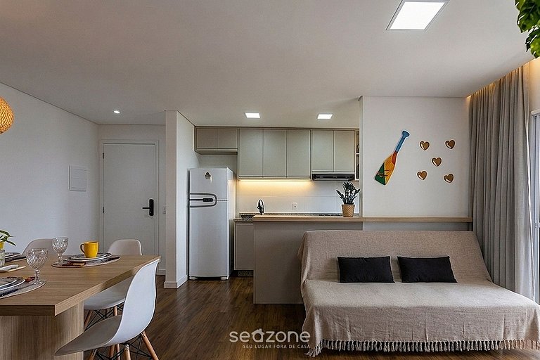 Apto. em Cond. c/ Piscina e Vista Mar CSI1401