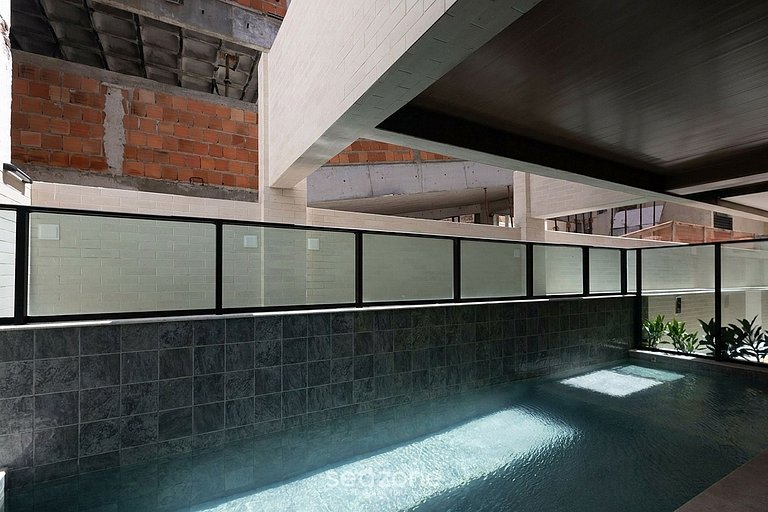 Apto. em Cond. c/ Piscina a 140m da Praia JLS0608