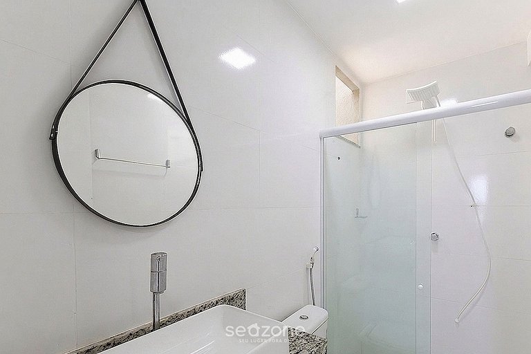 Apto. em Cond. c/ Piscina e vista p/ Mar PZO0908