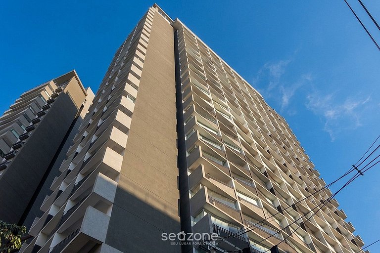 Studio em Cond. c/ Piscina e Vista Cid. VPP2011