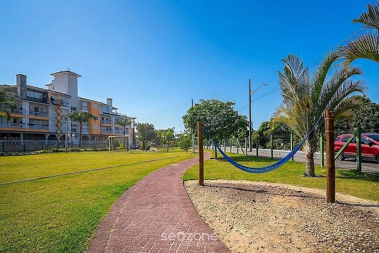 Apto. em Cond. c/ Piscina e churrasq. CCI0073
